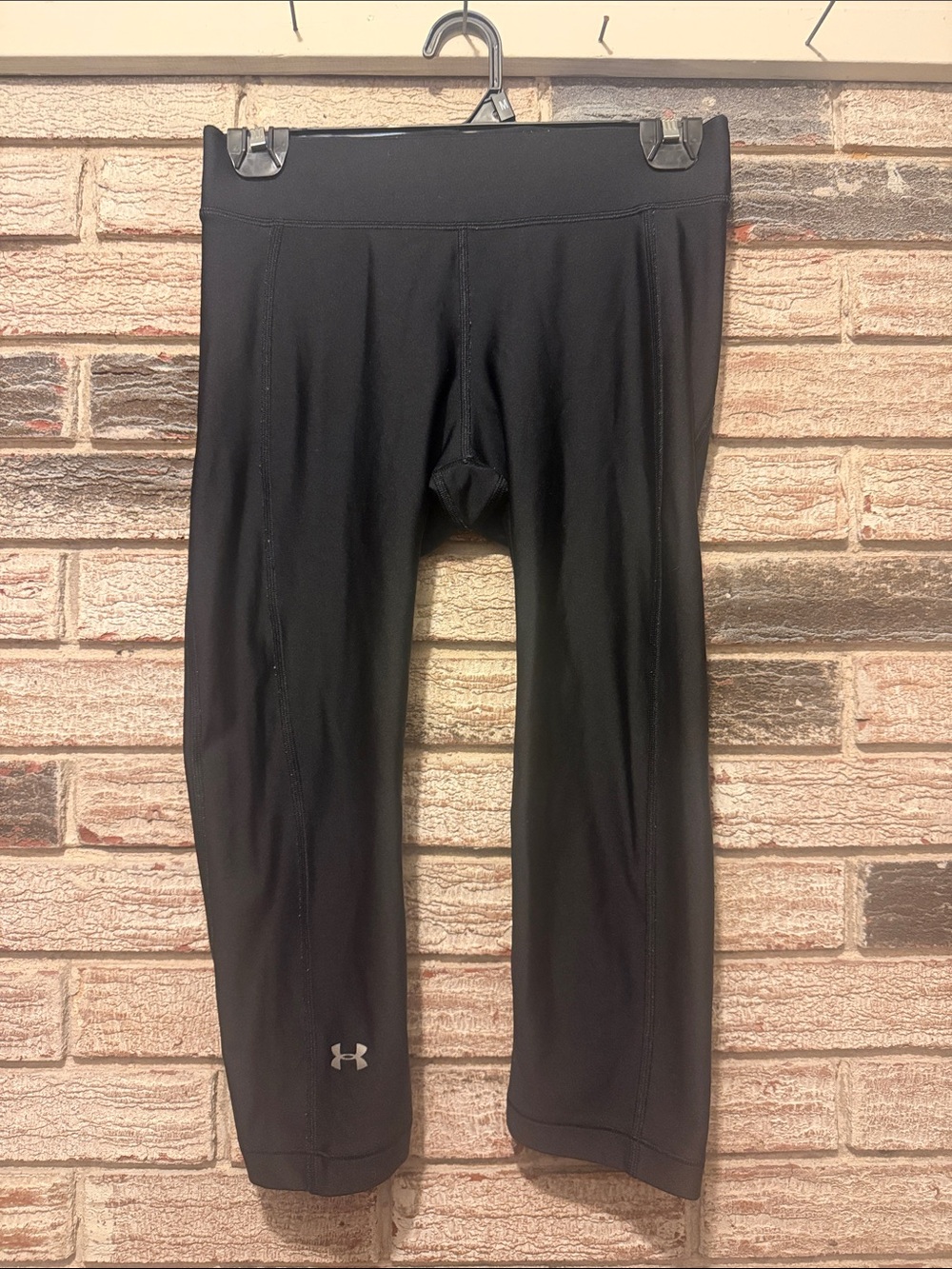 Under Armour Black Girls' Performance Capri Leggings